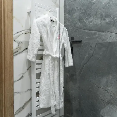 Your Holidays Waves D976 アパート