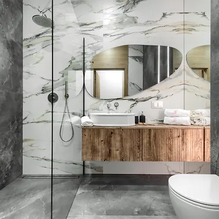 Your Holidays Waves D976 アパート